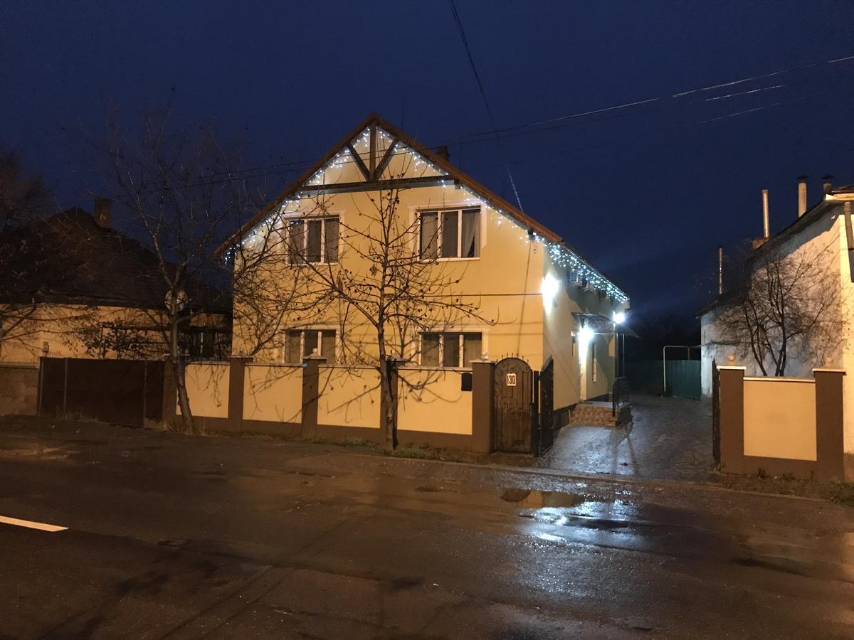 Міні Готель Вілла Вікторія Berehowe Exterior foto