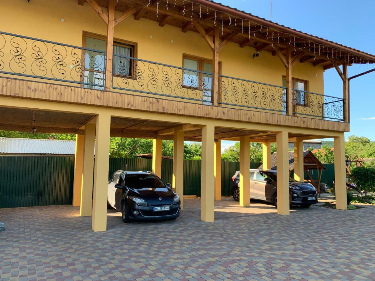 Міні Готель Вілла Вікторія Berehowe Exterior foto