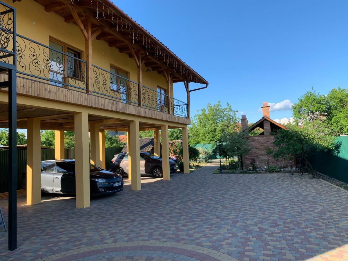 Міні Готель Вілла Вікторія Berehowe Exterior foto
